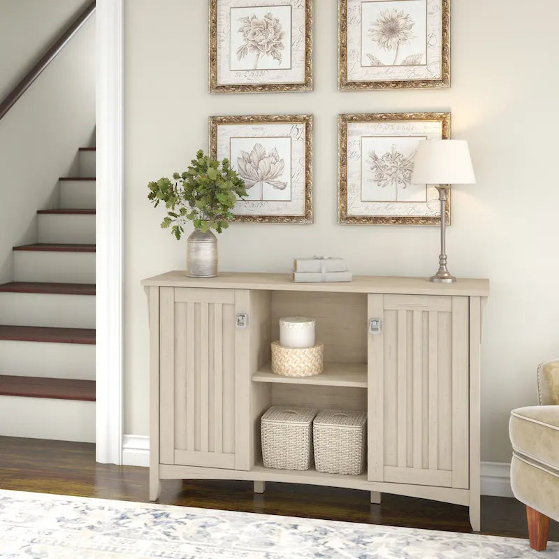 Meuble de rangement avec portes