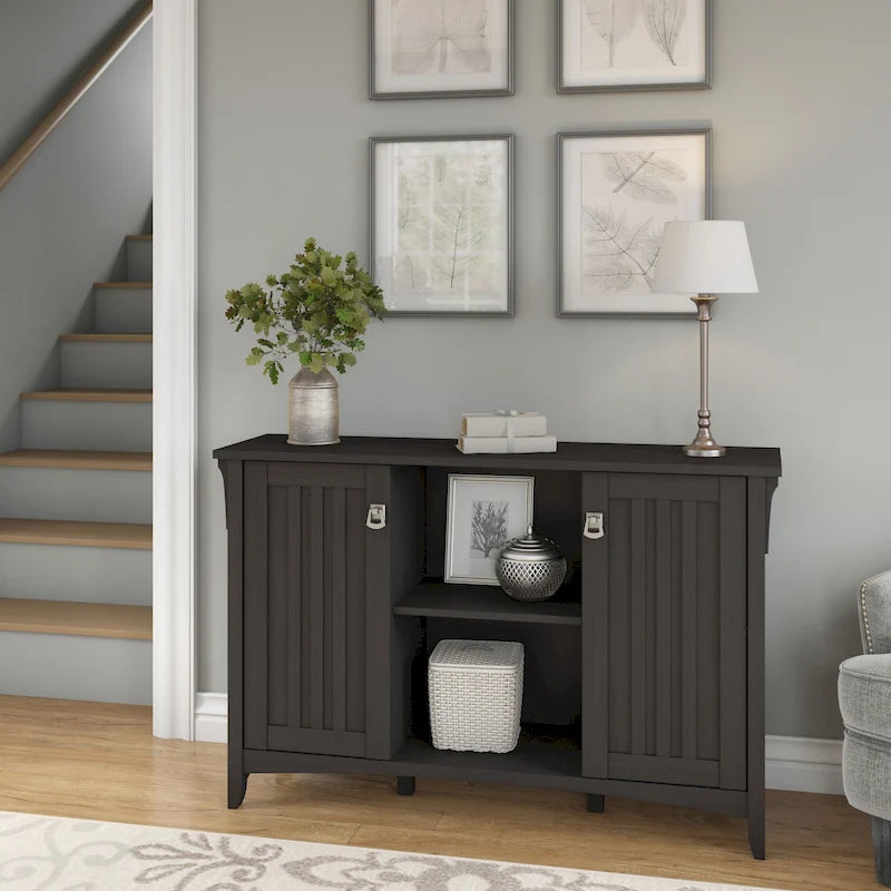 Meuble de rangement avec portes